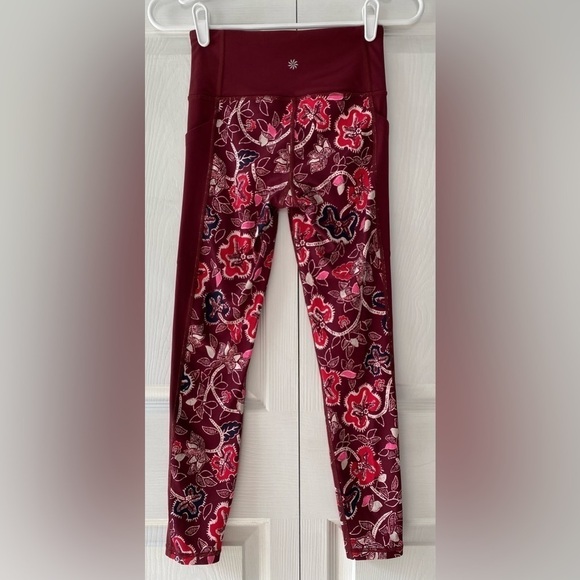 Athleta Affirmation 7/8 Leggings in Powervita. Women’s Size XS in Dark Garnet - Picture 2 of 11